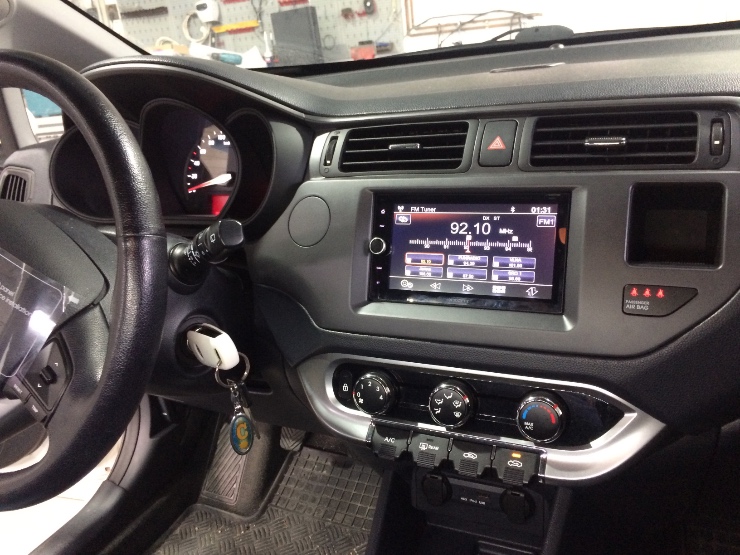 montáž 2din autorádia